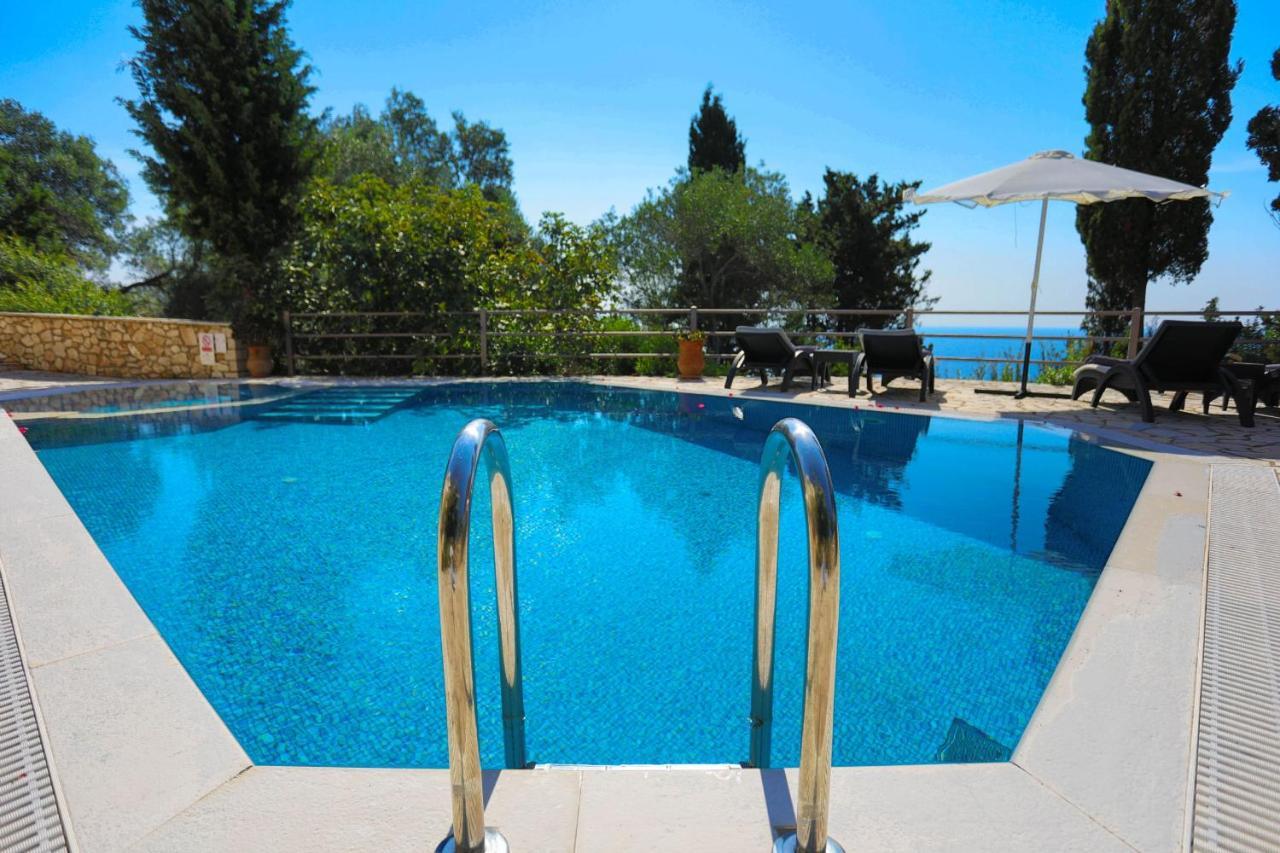 Aloni Villa